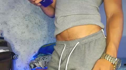 tonydesire_ online show from 04/22/26, 07:48