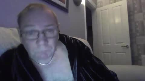 Snapshot of tonygibbson62 chatting on 01/03/25, 12:33 tonygibbson62 online show from 01/03/25, 12:33