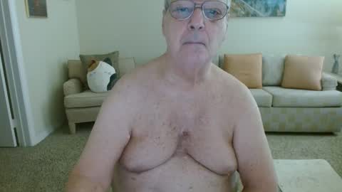 Snapshot of tonysview12000 chatting on 10/02/25, 06:15 tonysview12000 online show from 10/02/25, 06:15