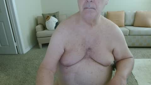 Snapshot of tonysview12000 chatting on 10/06/25, 06:05 tonysview12000 online show from 10/06/25, 06:05