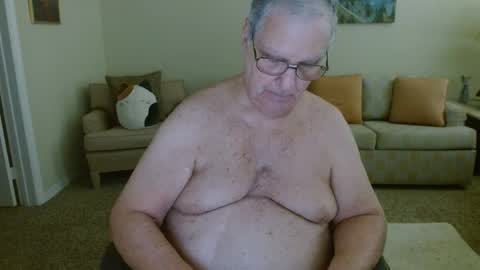 Snapshot of tonysview12000 chatting on 10/08/25, 09:34 tonysview12000 online show from 10/08/25, 09:34