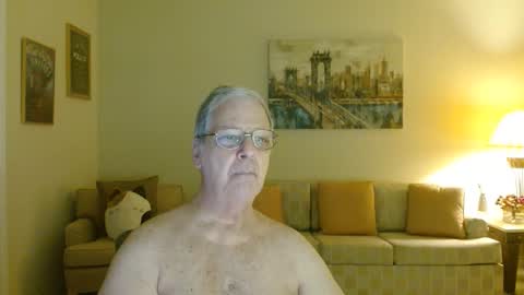 Snapshot of tonysview12000 chatting on 10/23/25, 12:54 tonysview12000 online show from 10/23/25, 12:54