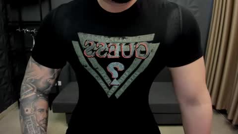 Snapshot of tonywilcoxx chatting on 01/13/25, 06:06 TonyWilcox online show from 01/13/25, 06:06