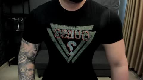 Snapshot of tonywilcoxx chatting on 01/20/25, 09:46 TonyWilcox online show from 01/20/25, 09:46