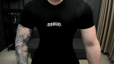 Snapshot of tonywilcoxx chatting on 01/22/25, 06:10 TonyWilcox online show from 01/22/25, 06:10