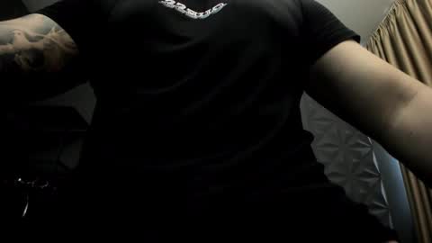 Snapshot of tonywilcoxx chatting on 01/27/25, 09:02 TonyWilcox online show from 01/27/25, 09:02