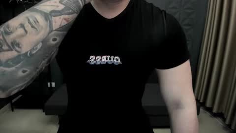 Snapshot of tonywilcoxx chatting on 02/01/25, 12:26 TonyWilcox online show from 02/01/25, 12:26