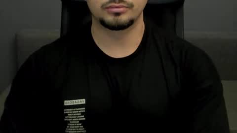 Snapshot of tonywilcoxx chatting on 02/09/25, 12:08 TonyWilcox online show from 02/09/25, 12:08