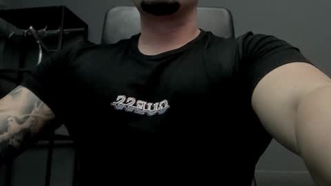 Snapshot of tonywilcoxx chatting on 02/10/25, 09:04 TonyWilcox online show from 02/10/25, 09:04