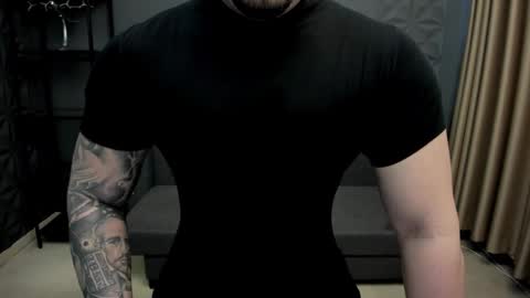 Snapshot of tonywilcoxx chatting on 02/20/25, 05:44 TonyWilcox online show from 02/20/25, 05:44