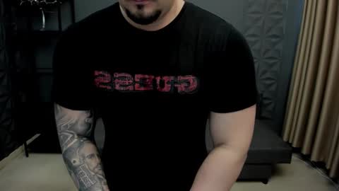 Snapshot of tonywilcoxx chatting on 02/20/25, 02:57 TonyWilcox online show from 02/20/25, 02:57