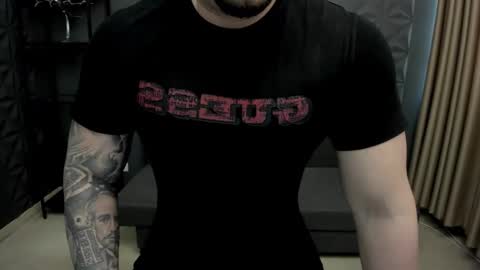 Snapshot of tonywilcoxx chatting on 02/23/25, 09:11 TonyWilcox online show from 02/23/25, 09:11