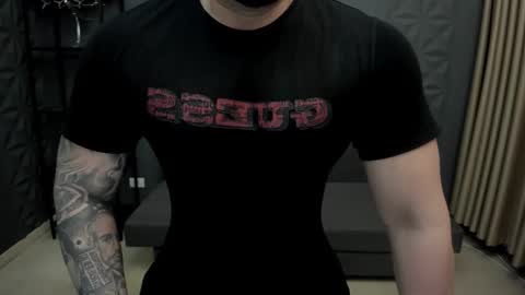 Snapshot of tonywilcoxx chatting on 02/26/25, 04:58 TonyWilcox online show from 02/26/25, 04:58