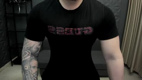 Snapshot of tonywilcoxx chatting on 02/28/25, 05:04 TonyWilcox online show from 02/28/25, 05:04