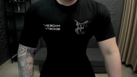 Snapshot of tonywilcoxx chatting on 03/03/25, 04:58 TonyWilcox online show from 03/03/25, 04:58