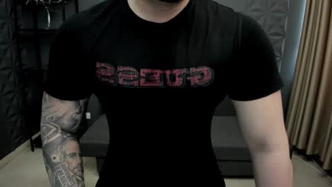 Snapshot of tonywilcoxx chatting on 03/03/25, 11:11 TonyWilcox online show from 03/03/25, 11:11