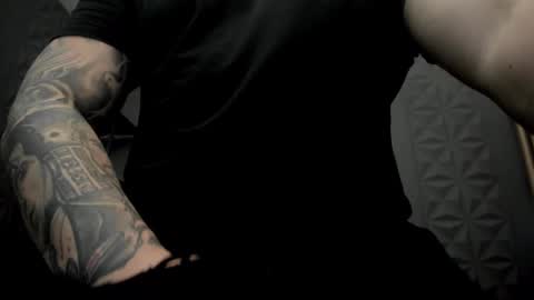 Snapshot of tonywilcoxx chatting on 03/05/25, 11:28 TonyWilcox online show from 03/05/25, 11:28