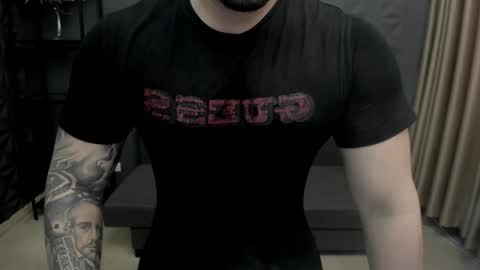 Snapshot of tonywilcoxx chatting on 03/09/25, 11:25 TonyWilcox online show from 03/09/25, 11:25