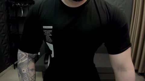 Snapshot of tonywilcoxx chatting on 03/10/25, 05:22 TonyWilcox online show from 03/10/25, 05:22