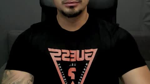 Snapshot of tonywilcoxx chatting on 09/21/25, 05:42 TonyWilcox online show from 09/21/25, 05:42