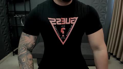 Snapshot of tonywilcoxx chatting on 09/24/25, 06:39 TonyWilcox online show from 09/24/25, 06:39