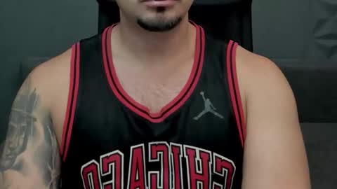 Snapshot of tonywilcoxx chatting on 09/25/25, 05:11 TonyWilcox online show from 09/25/25, 05:11