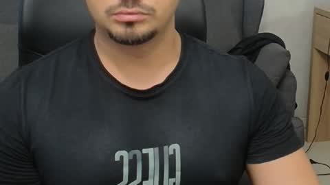 Snapshot of tonywilcoxx chatting on 09/27/25, 06:07 TonyWilcox online show from 09/27/25, 06:07