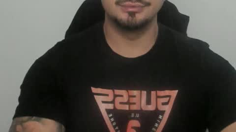 Snapshot of tonywilcoxx chatting on 10/05/25, 05:50 TonyWilcox online show from 10/05/25, 05:50