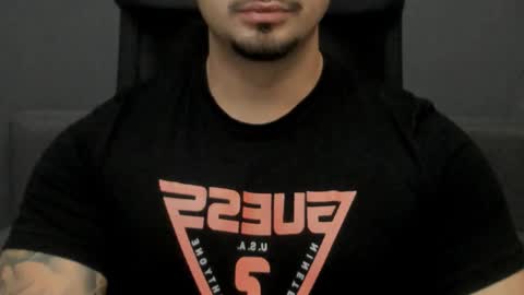 Snapshot of tonywilcoxx chatting on 10/25/25, 05:04 TonyWilcox online show from 10/25/25, 05:04