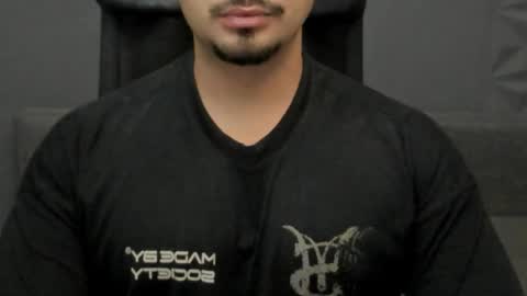 Snapshot of tonywilcoxx chatting on 10/28/25, 05:55 TonyWilcox online show from 10/28/25, 05:55