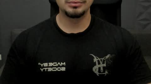 Snapshot of tonywilcoxx chatting on 11/16/25, 05:46 TonyWilcox online show from 11/16/25, 05:46