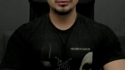 Snapshot of tonywilcoxx chatting on 12/15/25, 06:06 TonyWilcox online show from 12/15/25, 06:06