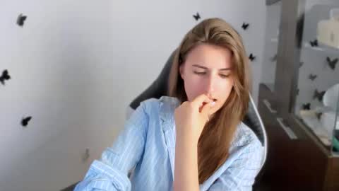 Alisson online show from 09/20/25, 07:26