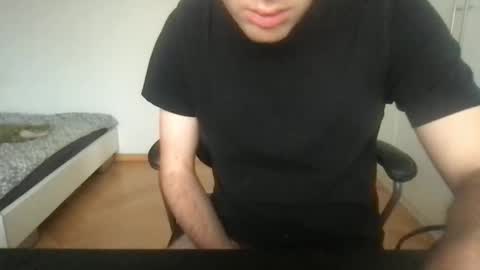 Max online show from 11/13/25, 06:45