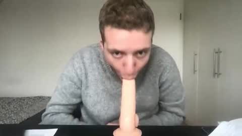 Max online show from 02/04/26, 10:32