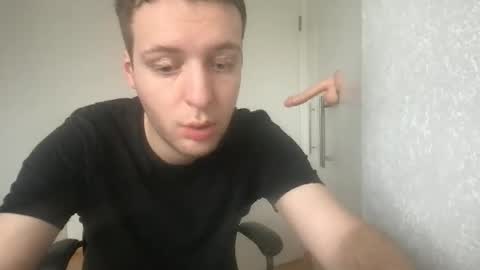 Max online show from 02/15/26, 08:46