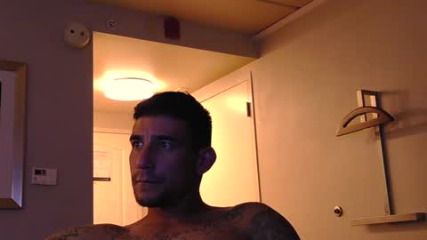 Snapshot of toomuchsmoke chatting on 12/03/24, 02:47 toomuchsmoke online show from 12/03/24, 02:47