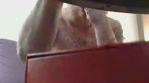 Snapshot of toomuchsmoke chatting on 12/12/24, 07:52 toomuchsmoke online show from 12/12/24, 07:52