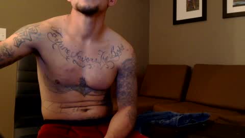 Snapshot of toomuchsmoke chatting on 01/09/25, 08:24 toomuchsmoke online show from 01/09/25, 08:24