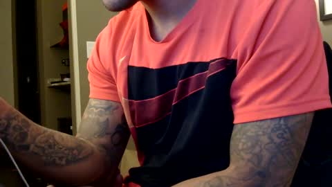 Snapshot of toomuchsmoke chatting on 01/11/25, 07:39 toomuchsmoke online show from 01/11/25, 07:39