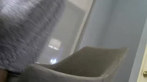 Snapshot of toomuchsmoke chatting on 09/18/25, 10:06 toomuchsmoke online show from 09/18/25, 10:06