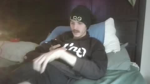 Snapshot of tootall803 chatting on 12/10/24, 09:00 TooTall803 online show from 12/10/24, 09:00