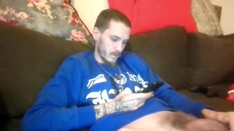 Snapshot of tootall803 chatting on 10/18/25, 03:24 TooTall803 online show from 10/18/25, 03:24