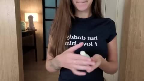 Kira online show from 03/23/26, 04:16