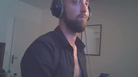 tootsybird online show from 09/23/25, 10:24