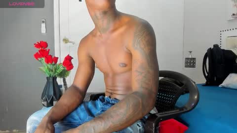 Snapshot of toower_ chatting on 02/23/26, 03:37 T O W E R online show from 02/23/26, 03:37