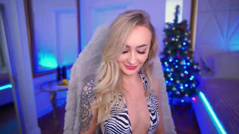 top_grace online show from 12/20/25, 07:26