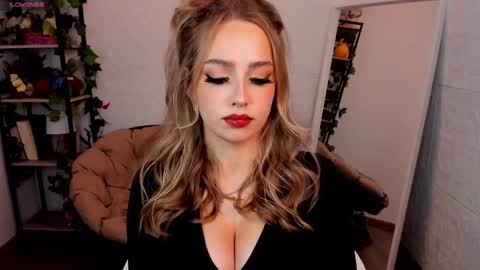 Yara online show from 02/19/25, 06:11