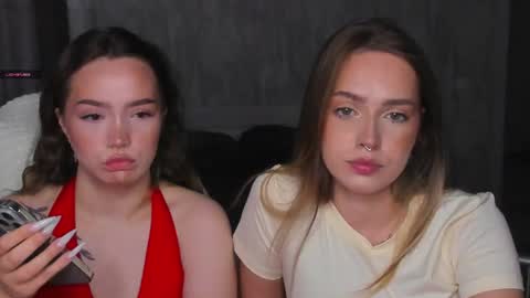 Snapshot of top_twins chatting on 07/05/26, 10:11 Yara online show from 07/05/26, 10:11