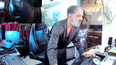 topalphaboss online show from 10/28/25, 08:55